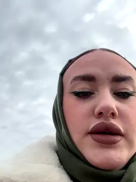 KiraSunshine online show from 27, 10, 2025