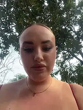 KiraSunshine online show from 11, 2, 2026