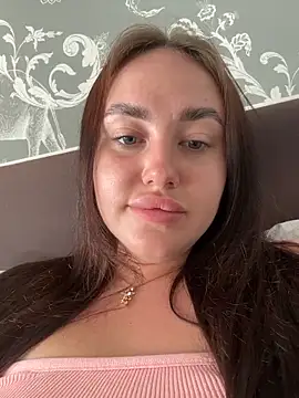 KiraSunshine online show from 1, 3, 2026