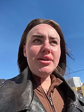 KiraSunshine online show from 16, 5, 2026