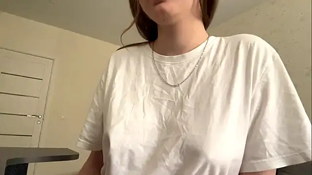 Snapshot of VoncileFling chatting on 26, 10, 2025 VoncileFling online show from 26, 10, 2025