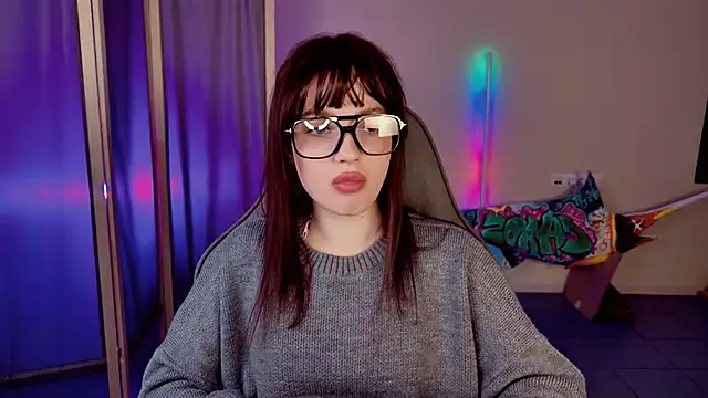 KiraVair online show from 10, 4, 2026