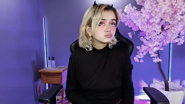 Navier   online show from 11, 11, 2025