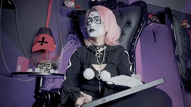 Navier   online show from 4, 3, 2026