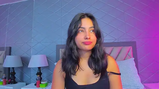 ViolettRouse online show from 3, 2, 2026