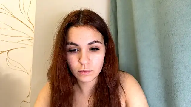 Snapshot of LunaAfrodita chatting on 14, 11, 2025 LunaAfrodita online show from 14, 11, 2025