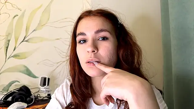 Snapshot of LunaAfrodita chatting on 2, 11, 2025 LunaAfrodita online show from 2, 11, 2025