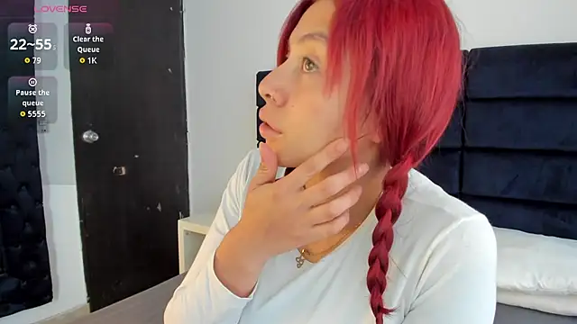 melanie roux   online show from 21, 11, 2025