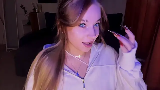 Snapshot of Babymoney_2007 chatting on 24, 10, 2025 Babymoney 2007 online show from 24, 10, 2025