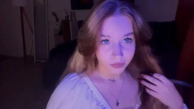 Snapshot of Babymoney_2007 chatting on 27, 10, 2025 Babymoney 2007 online show from 27, 10, 2025