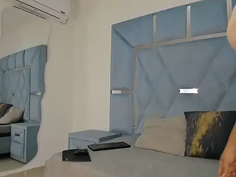 valentinaasm online show from 28, 10, 2025