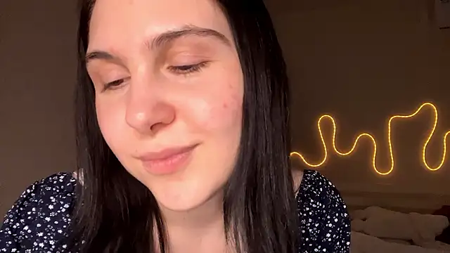 MyraLitterers online show from 4, 3, 2026