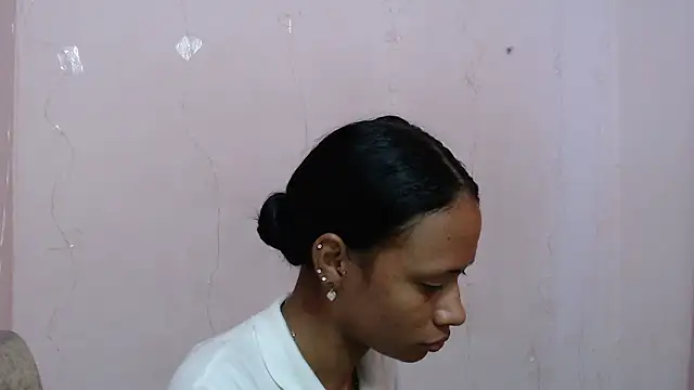 ricaslatinas1 online show from 13, 1, 2026