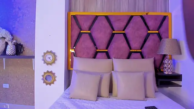 BritneyWalkers online show from 23, 11, 2025