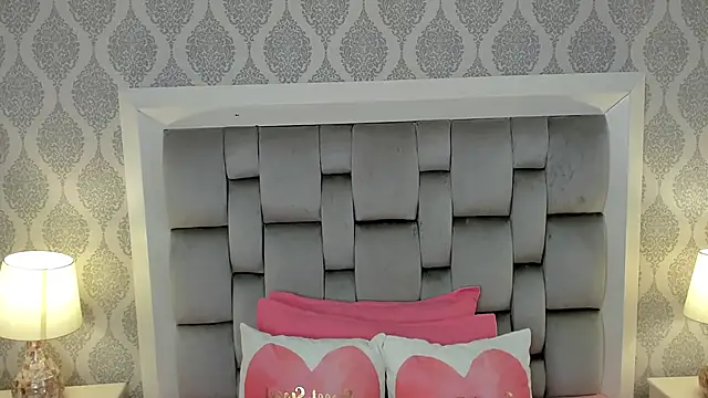 lucia lorenz online show from 16, 12, 2025