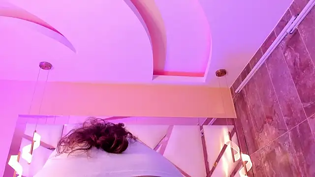 Catalina-Thompson online show from 9, 2, 2026