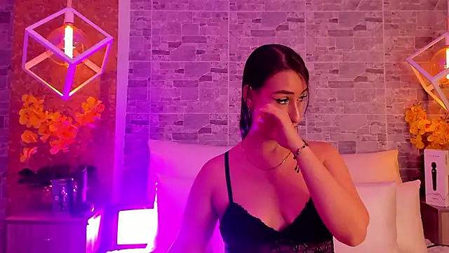 Catalina-Thompson online show from 6, 11, 2025