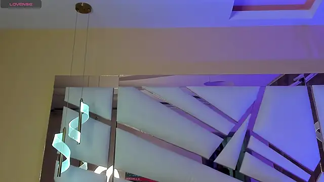 Catalina-Thompson online show from 18, 4, 2026