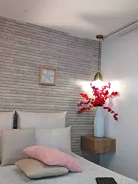 Catalina-Thompson online show from 31, 10, 2025