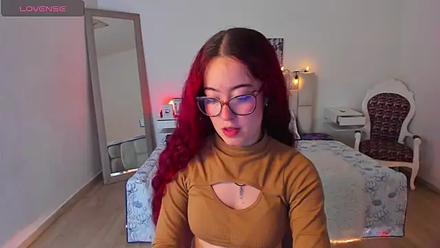 Amaraa couper1 online show from 15, 11, 2025