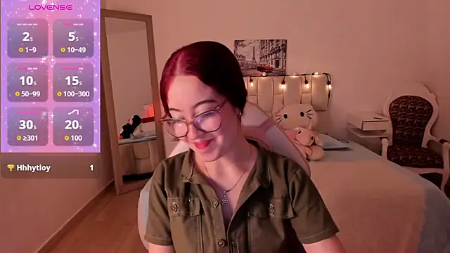 Amaraa couper1 online show from 4, 12, 2025