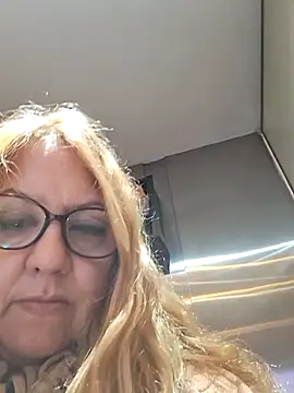 Snapshot of JennyInVegas chatting on 13, 7, 2026 JennyInVegas online show from 13, 7, 2026