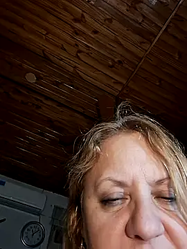Snapshot of JennyInVegas chatting on 16, 7, 2026 JennyInVegas online show from 16, 7, 2026