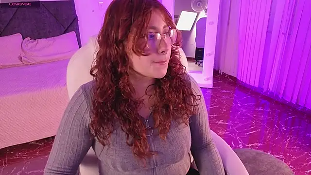 littlee red online show from 12, 4, 2026