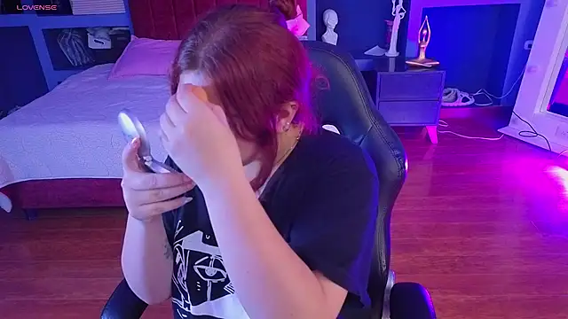 littlee red online show from 9, 3, 2026