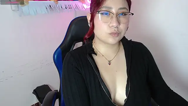 littlee red online show from 20, 11, 2025