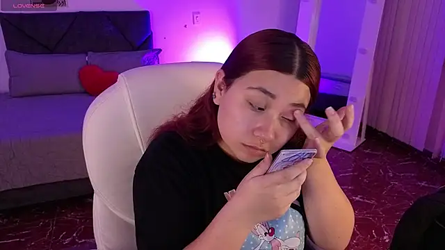 littlee red online show from 13, 2, 2026