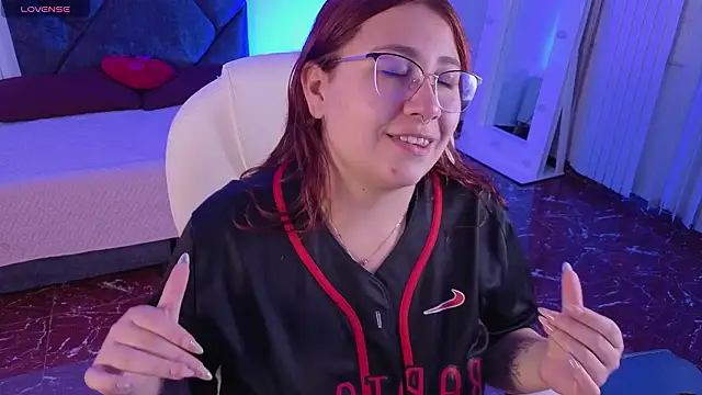 littlee red online show from 21, 3, 2026