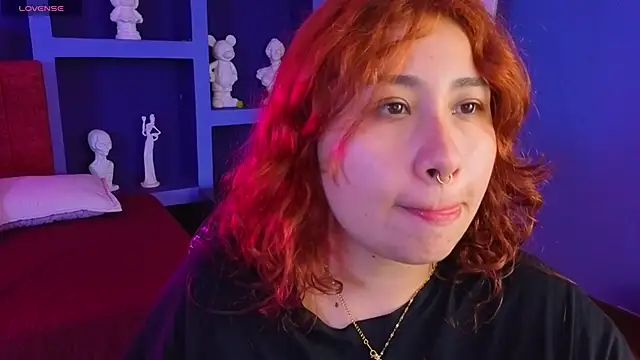 Snapshot of littlee_red chatting on 10, 5, 2026 littlee red online show from 10, 5, 2026