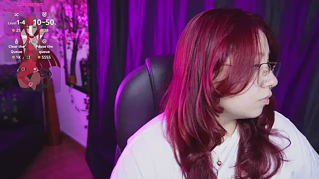 Snapshot of littlee_red chatting on 4, 6, 2026 littlee red online show from 4, 6, 2026