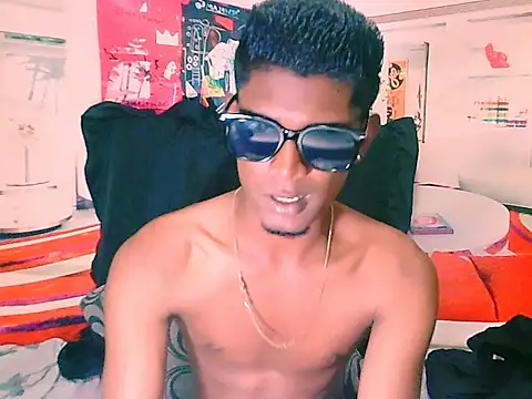 Snapshot of IndianThuggin chatting on 6, 11, 2025 IndianThuggin online show from 6, 11, 2025