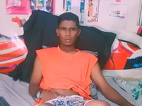 Snapshot of IndianThuggin chatting on 29, 10, 2025 IndianThuggin online show from 29, 10, 2025