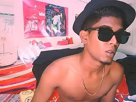 Snapshot of IndianThuggin chatting on 18, 11, 2025 IndianThuggin online show from 18, 11, 2025