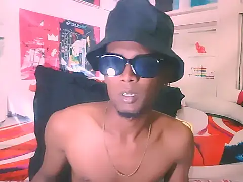 Snapshot of IndianThuggin chatting on 14, 11, 2025 IndianThuggin online show from 14, 11, 2025