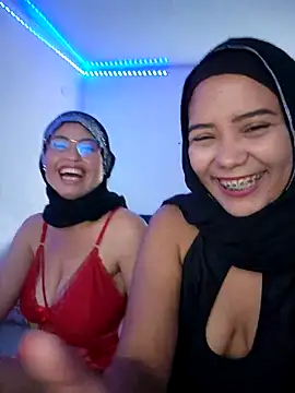 Snapshot of leila-ademuz28 chatting on 22, 10, 2025 leila-ademuz28 online show from 22, 10, 2025