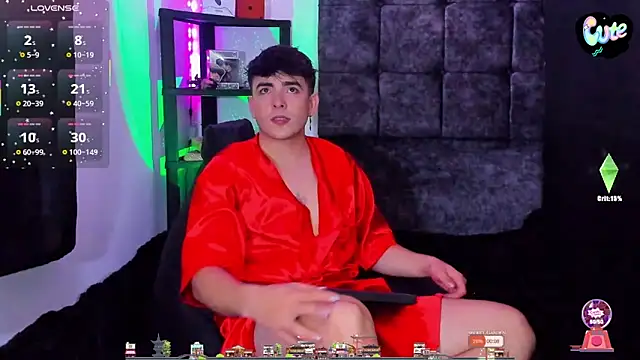 Snapshot of Theo_Noxxx chatting on 2, 12, 2025 Theo Noxxx online show from 2, 12, 2025