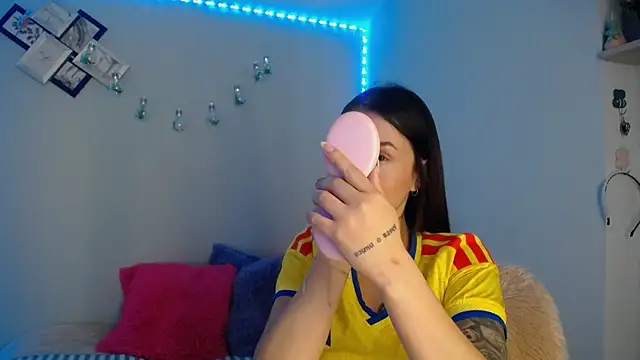 Snapshot of Emma_sweet_hot chatting on 17, 6, 2026 Emma sweet hot online show from 17, 6, 2026