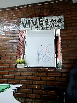 Snapshot of Curly-98 chatting on 20, 10, 2025 Curly-98 online show from 20, 10, 2025