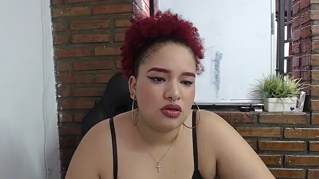 Snapshot of Curly-98 chatting on 13, 11, 2025 Curly-98 online show from 13, 11, 2025