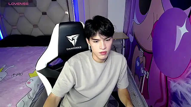 Snapshot of hyun_jin_ chatting on 18, 10, 2025 hyun jin online show from 18, 10, 2025