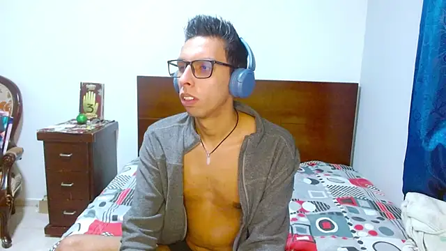 DavTwink3100 online show from 23, 12, 2025