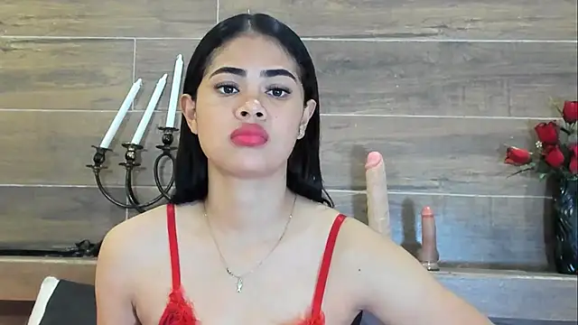 LorenaVarga online show from 18, 12, 2025