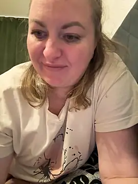 Amelia-Diamond online show from 22, 11, 2025