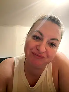 Amelia-Diamond online show from 20, 11, 2025