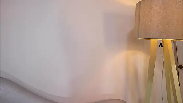 Scarlett Keller online show from 7, 11, 2025