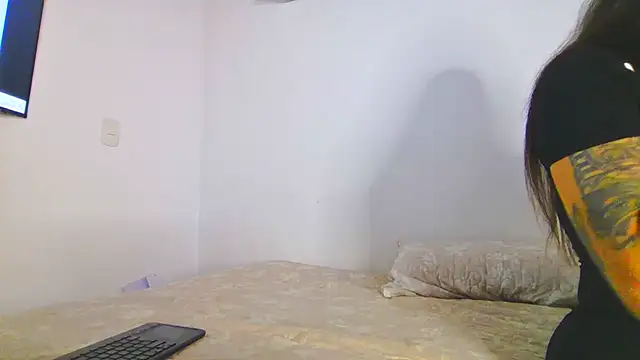 Snapshot of valeriahornier chatting on 30, 7, 2026 valeriahornier online show from 30, 7, 2026